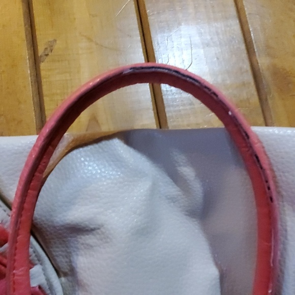 Jessica Simpson purse - Picture 3 of 5